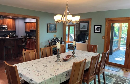 Parole House | Visiting Annapolis for Boat Show, RenFest, Homecoming? This is the perfect house