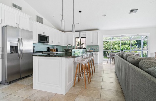 Palm Beach - West Palm Beach House | Vista Bonita - Private Pool, Fire Pit, Mins to DT