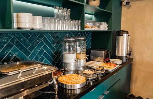 Zona Expo Hotel | Vista Express Guadalajara Expo SureStay Collection by BW