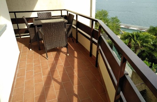 Stresa Apartment | Vista Lago Due in centre of Stresa with terrace and superb view of lake and WiFi