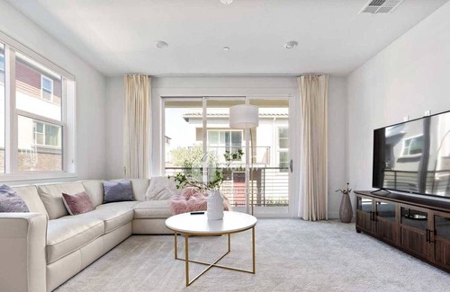 Lake Forest House | Vista Views on Siena