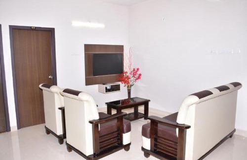 Madurai Hotel | Viswa Residency by Azalea