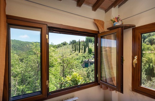 Montorgiali House | Vittorio by Interhome