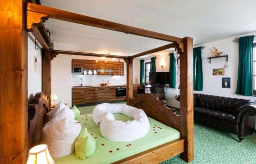 Hopfen am See House | Vitushöhle & Vitusfort Urlaub im Allgäu - Ferienwohnungen & Themenzimmer in Hopfen am See