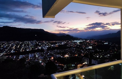 San Gil Apartment | ¡Vive la mejor vista de San Gil y relajate con este espectacular apartamento!