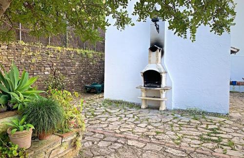Zahara de la Sierra House | Vivelorural Casa y piscina en Zahara de la Sierra