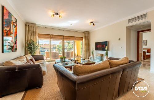 Alhaurin de la Torre Apartment | ViVi Homes - Casa Duque Pool, Terrace & Golf