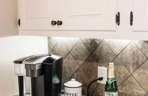 Millersburg House | Vivian's Serenity Guest House
