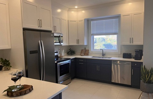 Reading Apartment | Vivid Dreams at C1/New Fab 2Bdrm/Gated/Pool/Gym