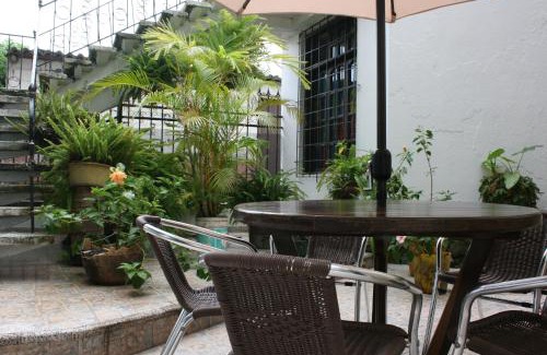 Buritaca House | Vivienda Turística El Castillo