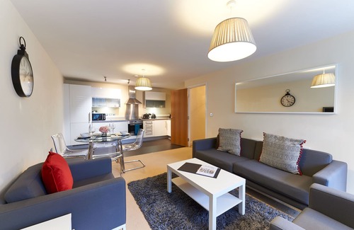 Central Milton Keynes Apartment | Vizion by ShortstayMK