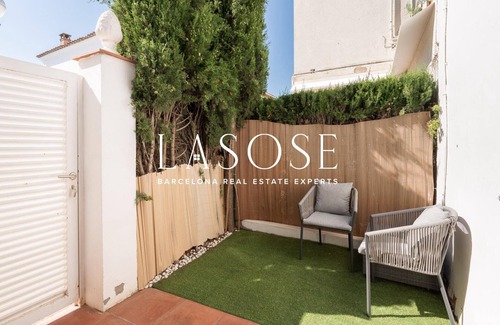 Pedralbes Cottage | Vocation house with private gardens in the foothills