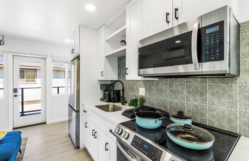 Hillcrest House | Vogue In Hillcrest