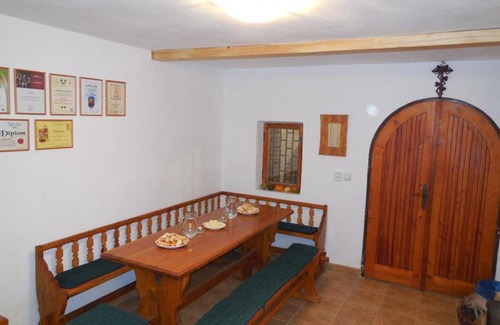 Mutenice House | Vojtěch Jestřáb - rodinné vinařství