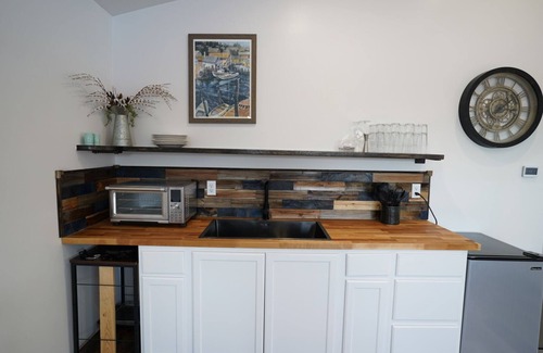 Homer House | Volcano Views & Relaxing Sunsets - Homer Guest House