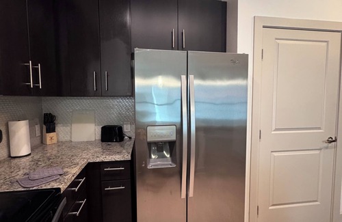 Grantville Apartment | Vora Mission Valley East– Elegant 1BRs with quartz kitchen and resort-style pool