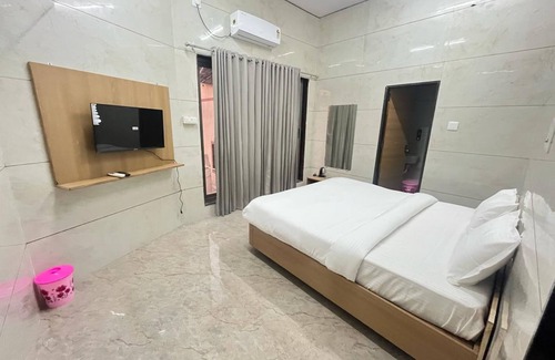 Dwarka Hotel | Vrajvashi -Home stay Dwarka