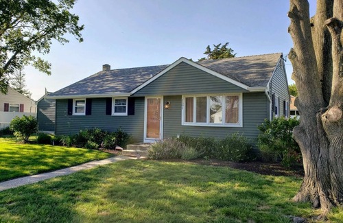 North Cape May House | VRBO Premier Host Listing *Immaculate *A+customer service* Surfer House