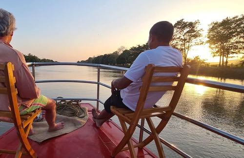 Mompos Boat Rental | Vrbo Property