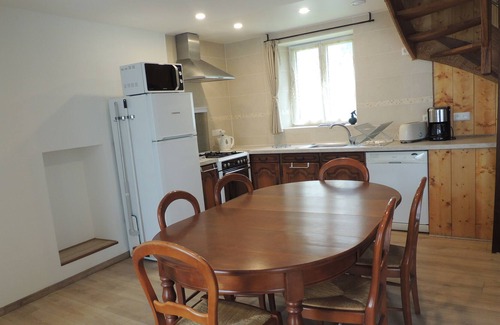 Locoal-Mendon House | Vrbo Property