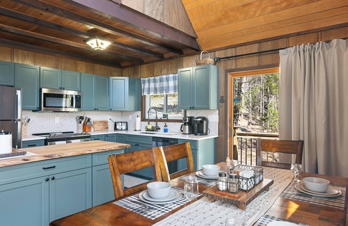 Wilmington House | VT escape for all occasions w/New Kitchen, Game Rooms, Media Lounge, Chimney Hill Clubhouse Access!