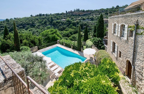 Gordes House | Vue D'exception en Plein Cœur de Gordes