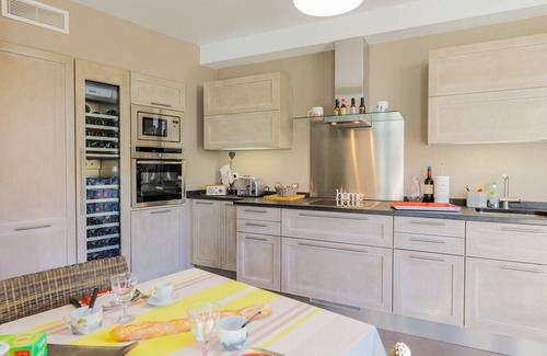 Jean-Medecin Apartment | VUE MAGENTA AP4188 by Riviera Holiday Homes