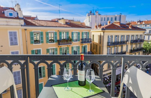 Jean-Medecin Apartment | VUE MAGENTA AP4188 by Riviera Holiday Homes