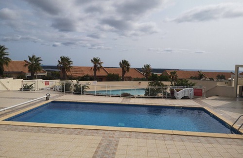 Fitou House | Vue mer Panoramique, Calme. Piscine Chauffée, mer et Plage à 10 Min. 8 Personnes