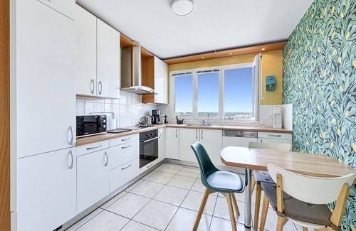 Europe Apartment | Vue mer/ville à 180° et véranda pour ce beau T3