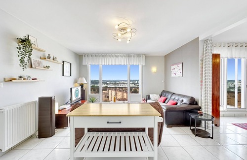 Europe Apartment | Vue mer/ville à 180° et véranda pour ce beau T3