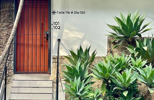 Las Lomas I Apartment | w* | Phenomenal Loft with Jacuzzi in El Poblado