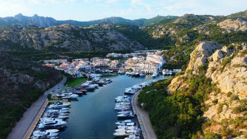 Poltu Quatu Hotel | W Sardinia - Poltu Quatu