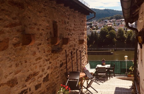 Hirschhorn Apartment | W3. Neckarblick, nature, old town, former supply house of Hirschhorn Castle.
