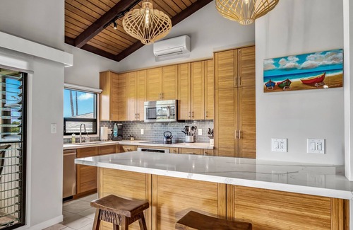 Wailea Condo | Wailea Ekolu 1204 - Modern Ocean View Condo w/large Lanai, King Bed, & Split AC