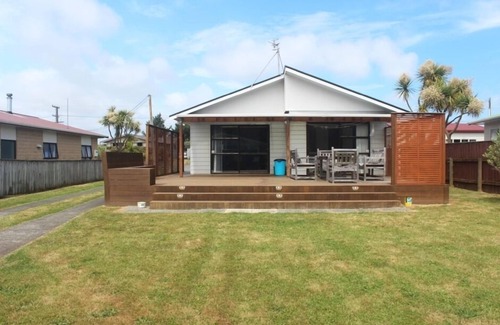 Waitarere Beach House | Waitarere Beach Escape