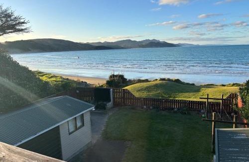 Castlepoint House | Waiwhare on the Beach - Beach Front Property