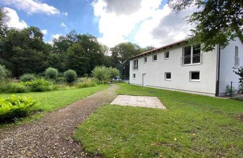 Neupetritor Hotel | Waldhaus Oelper
