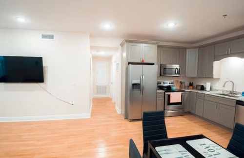 Biloxi Apartment | 🔥🌊WALK 2 SHORES/SLEEPS 6 W/W+D🎇🏝