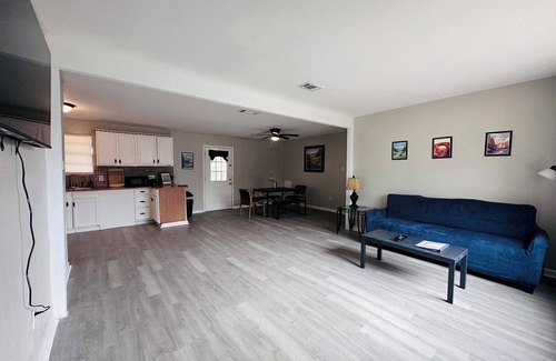 Bossier City House | Walk in a Park