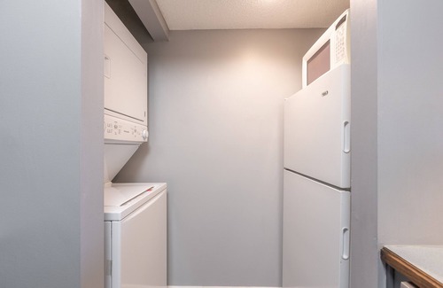 Table Rock Condo | Walk-in Condo on the 17th Hole!