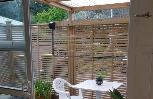 New Plymouth Apartment | Walk in the forest and cycle to the sea
