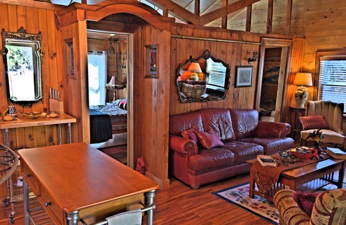 Malletts Bay Cottage | Walk Softly, There’s a Dream Here!