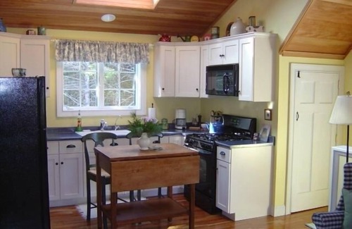 Southwest Harbor Cottage | WALK TO ACADIA'S TRAILS, OCEAN FROM THIS QUIET, CHARMING CARRIAGE HOUSE