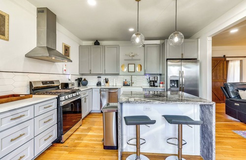 Norwood House | Walk to Amphitheater: Birmingham Retreat w/Games