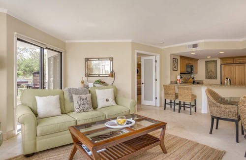 Palmetto Dunes Villa | Walk to Beach | Complex Pool | Coastal | VM3230