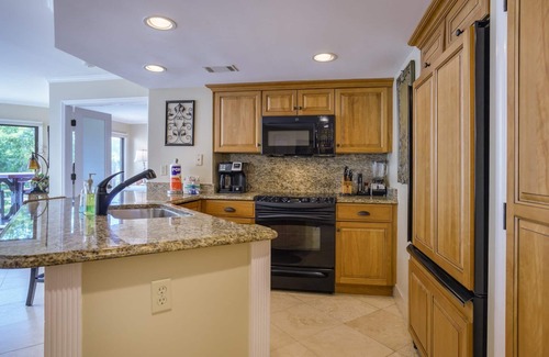 Palmetto Dunes Villa | Walk to Beach | Complex Pool | Coastal | VM3230
