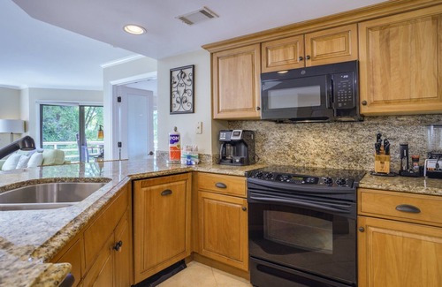 Palmetto Dunes Villa | Walk to Beach | Complex Pool | Coastal | VM3230