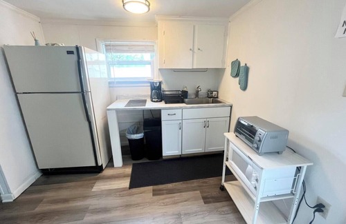 South Rehoboth Apartment | Walk to Beach, Dining & Shops! Cozy Apartment 1 Block from Rehoboth Ave