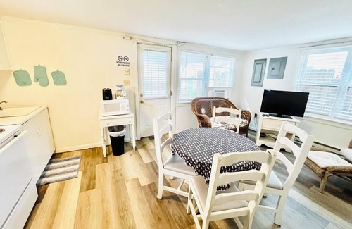 South Rehoboth Apartment | Walk to Beach, Dining & Shops! Cozy Apartment 1 Block from Rehoboth Ave